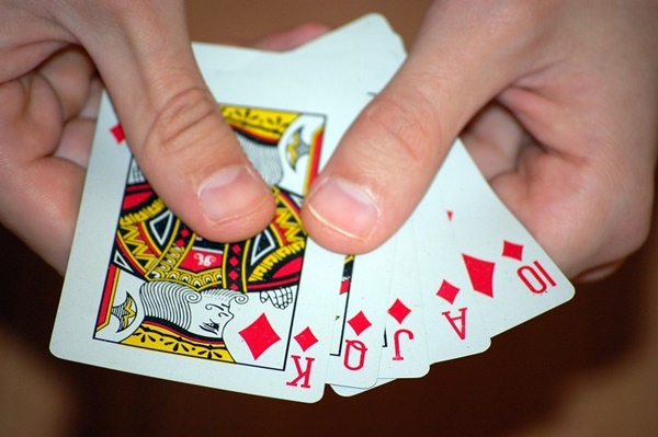 Bluffing in Online Rummy